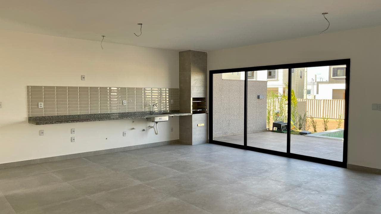 Casa Térrea 3 suítes plenas no Jardins Lyon