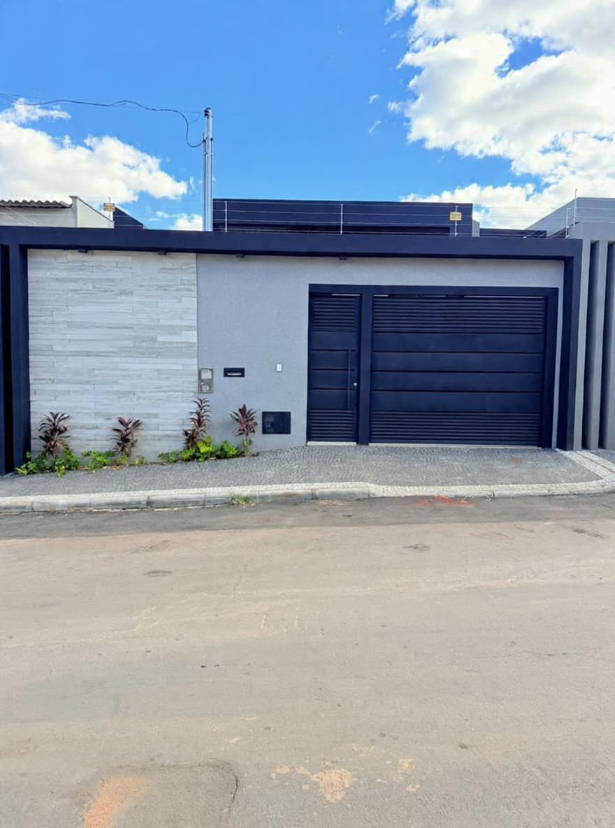 Casa à venda 3 suítes no Setor Goiânia 2