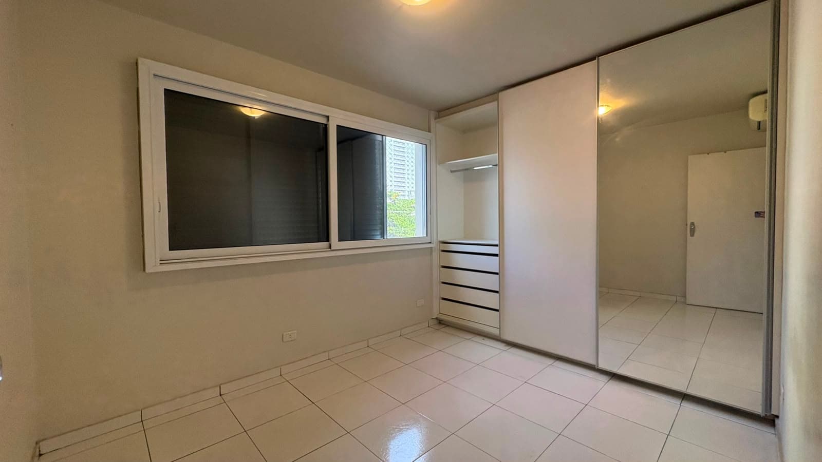 Apartamento à venda com 3 quartos, 1 suíte, 3 vagas de garagem, no Setor Marista