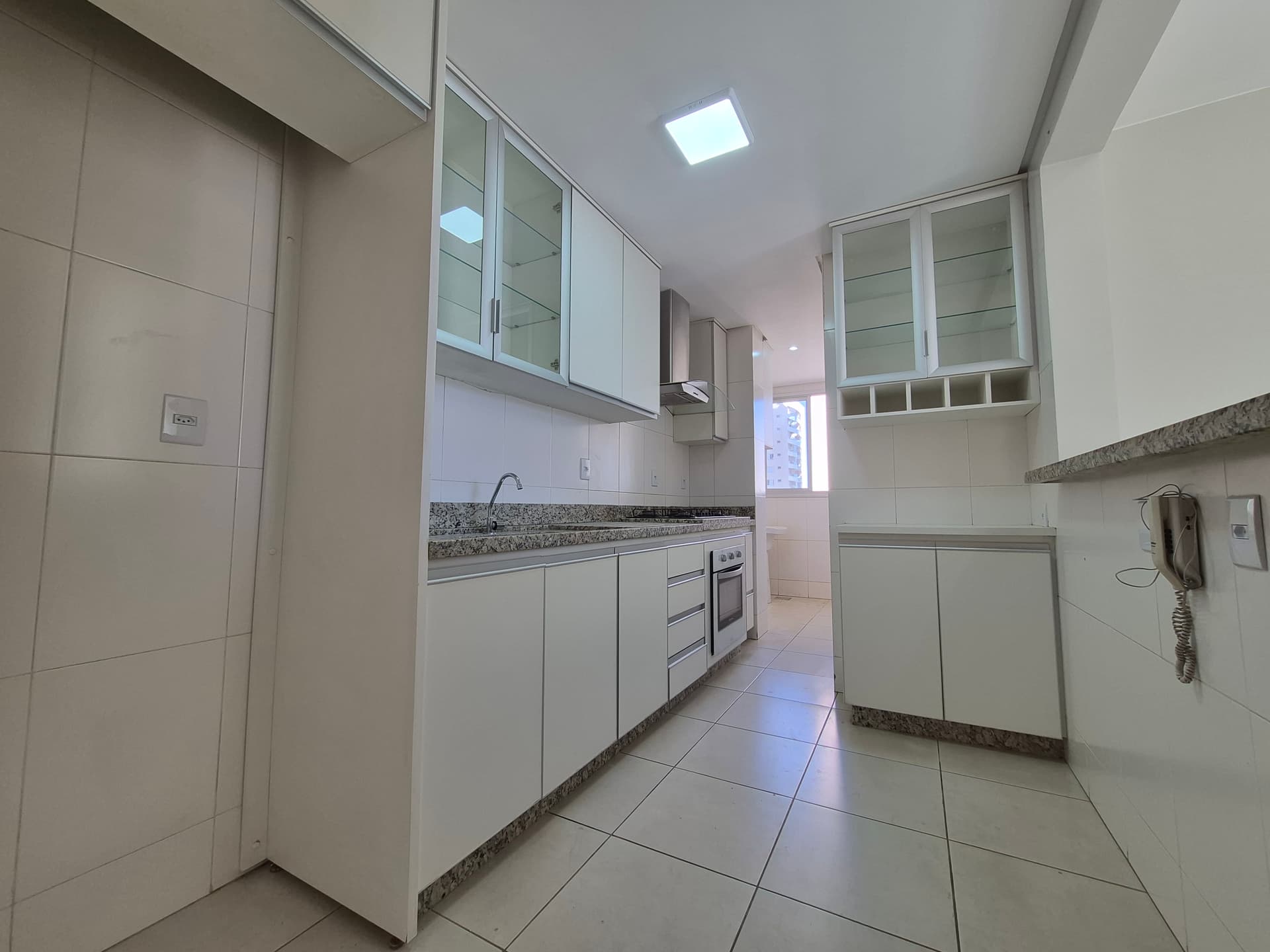 APARTAMENTO 3 QUARTOS NO ALTO DO SETOR BUENO