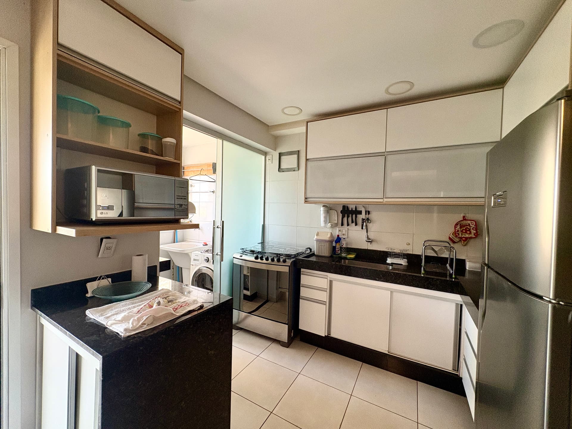 Apartamento mobiliado à venda com 1 suíte no Goiânia 2