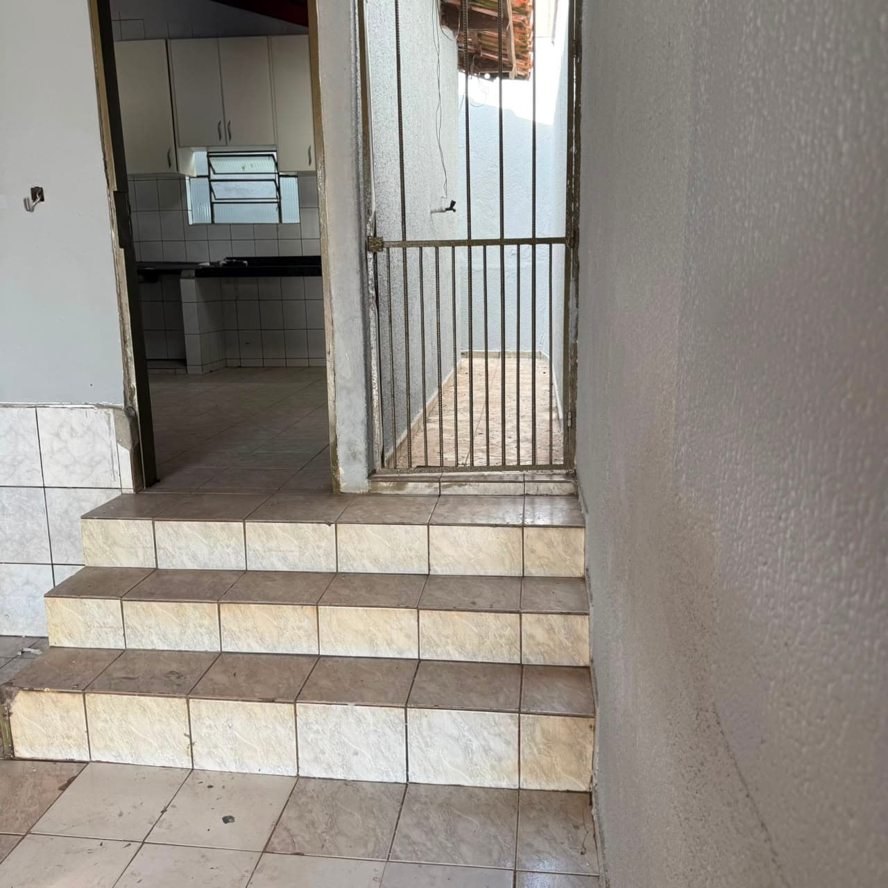 Casa no Jardim América  04 quartos – Espaço, Conforto e Excelente