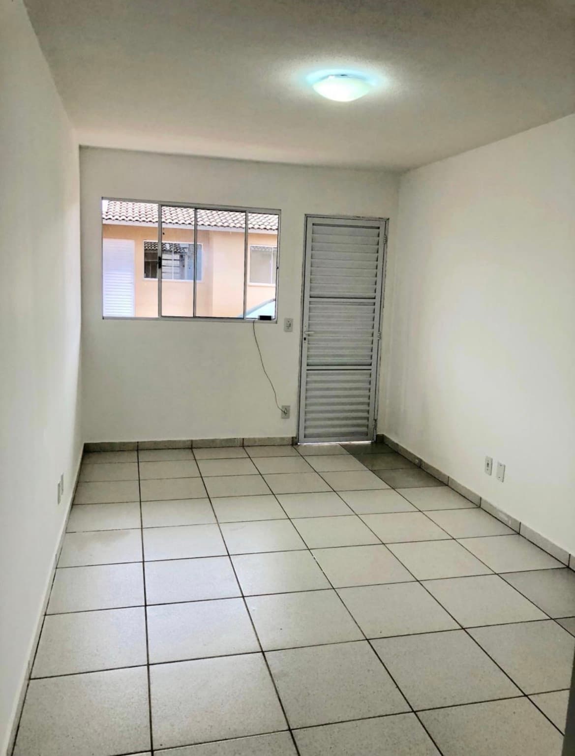 Casa nascente 2 quartos à venda no Setor Cristina Trindade