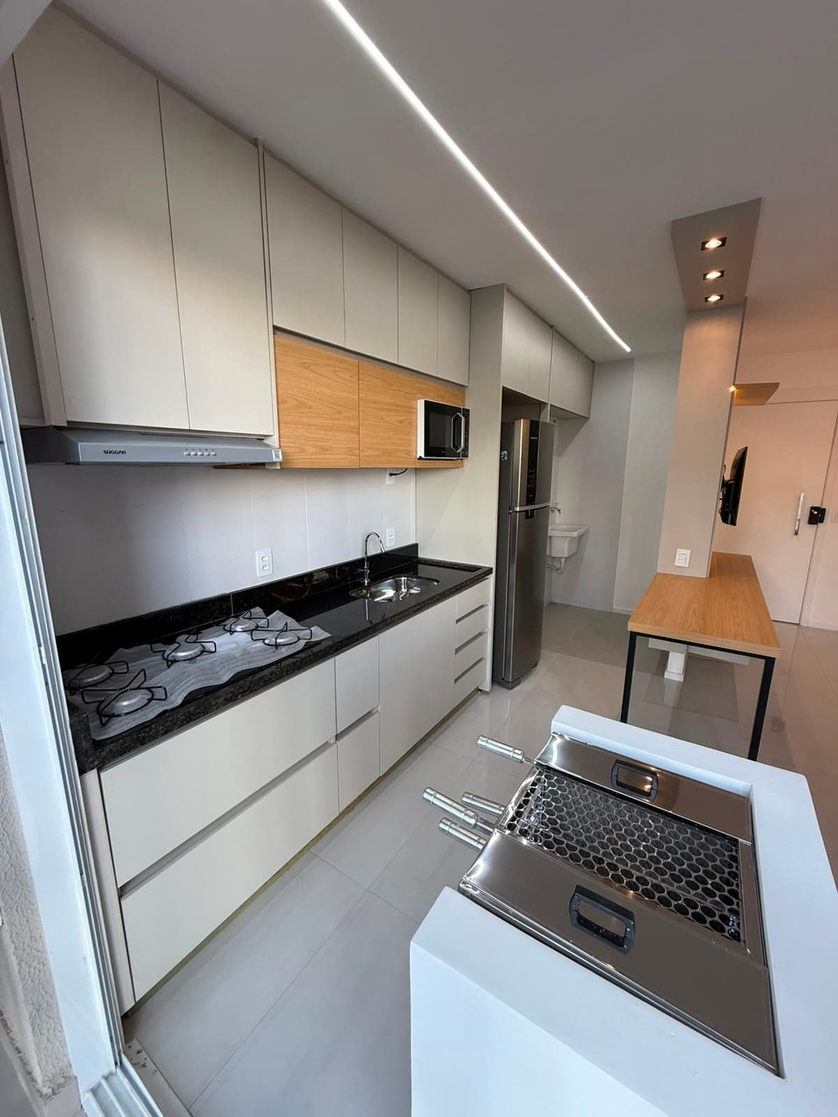 Apartamento mobiliado à venda com 2 quartos no Setor Bueno
