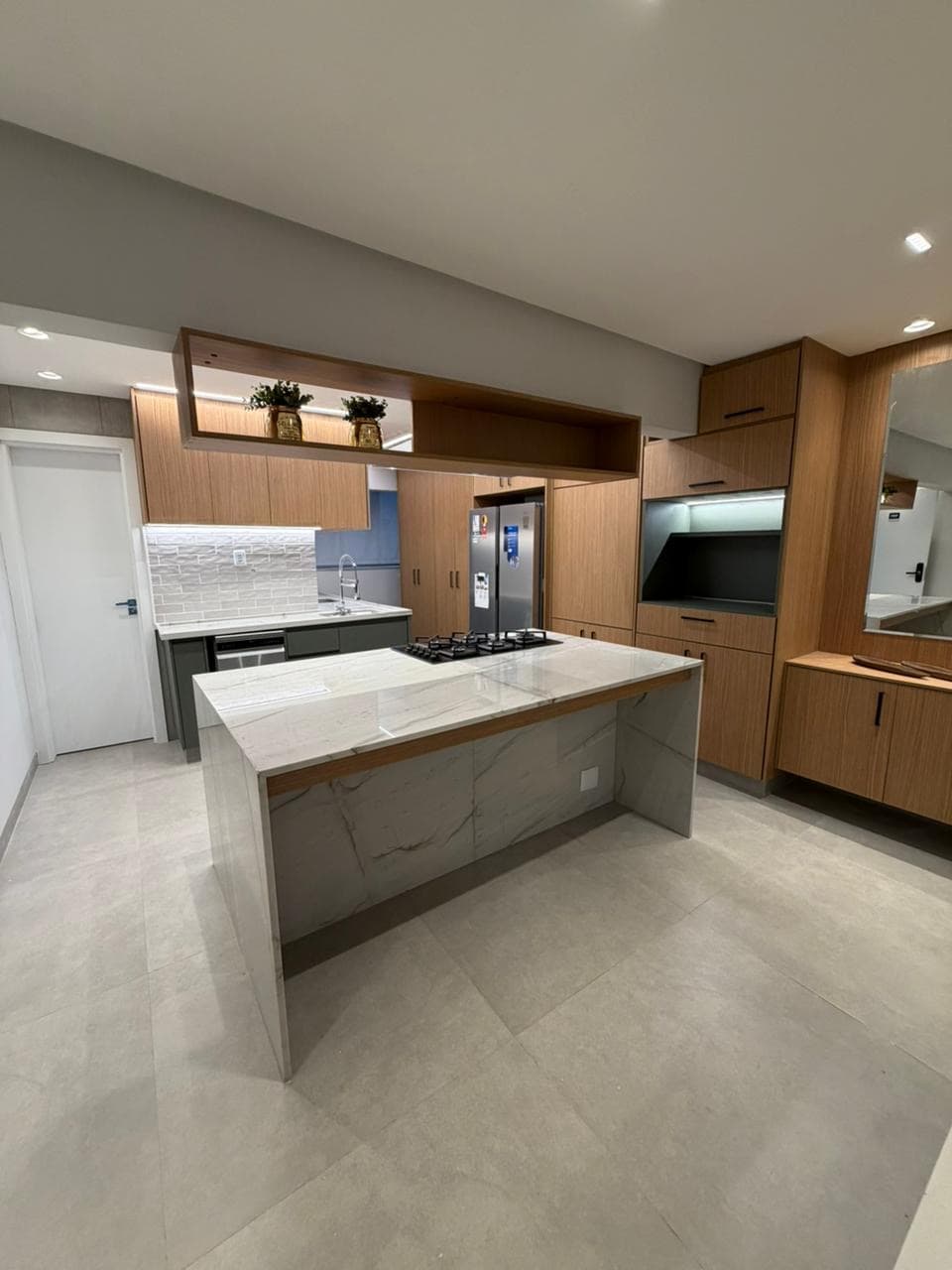 APARTAMENTO MOBILIADO NO SETOR OESTE