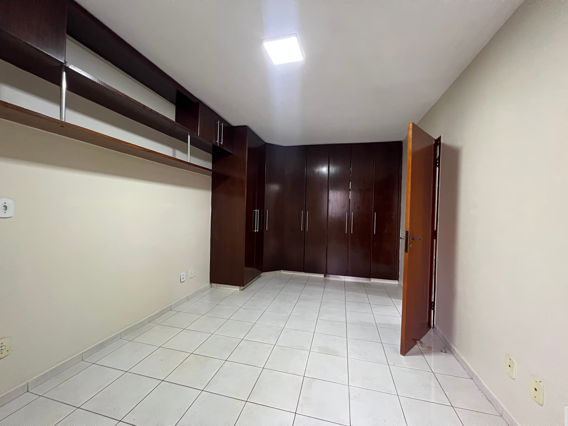 Apartamento com 4 quartos à venda no Setor Bueno