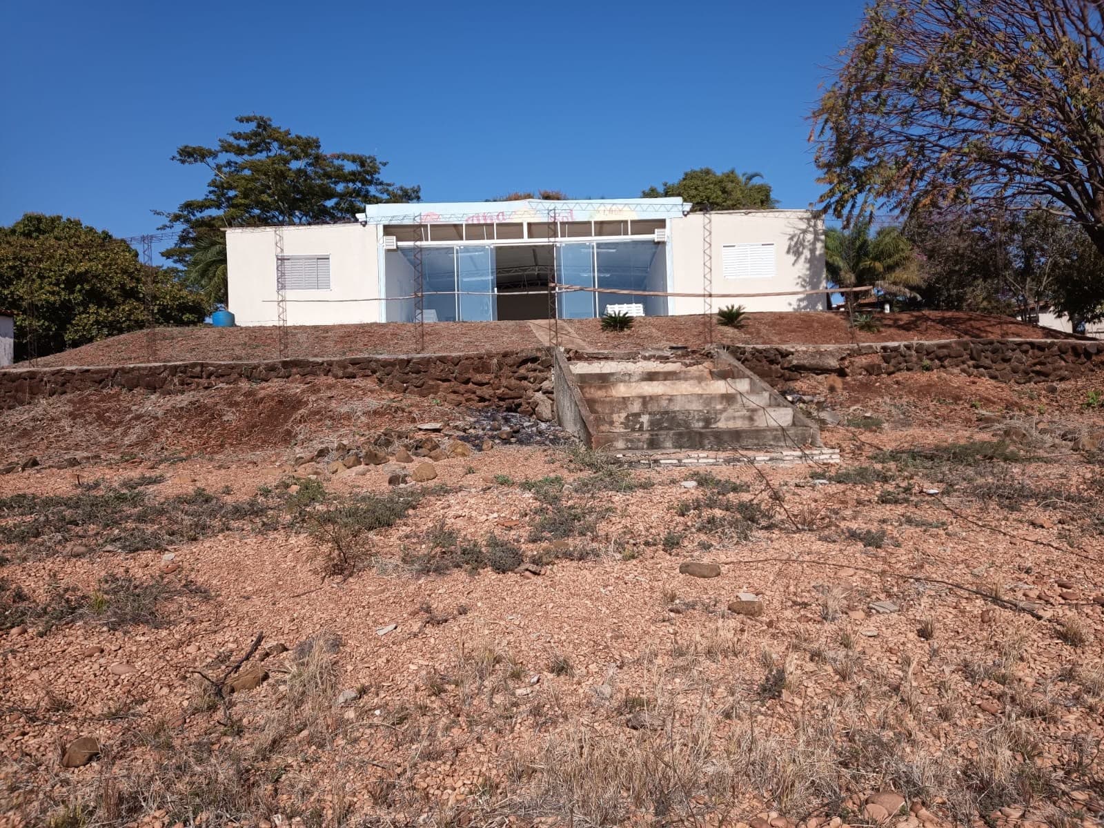 Casa em Ilha mobiliada com 4 suítes à venda no Lago de São Simão