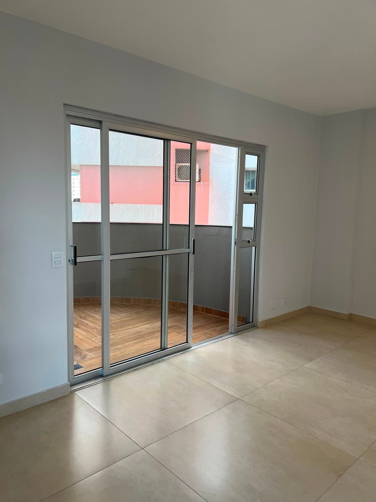 Apartamento nascente com 1 suíte à venda no Setor Oeste