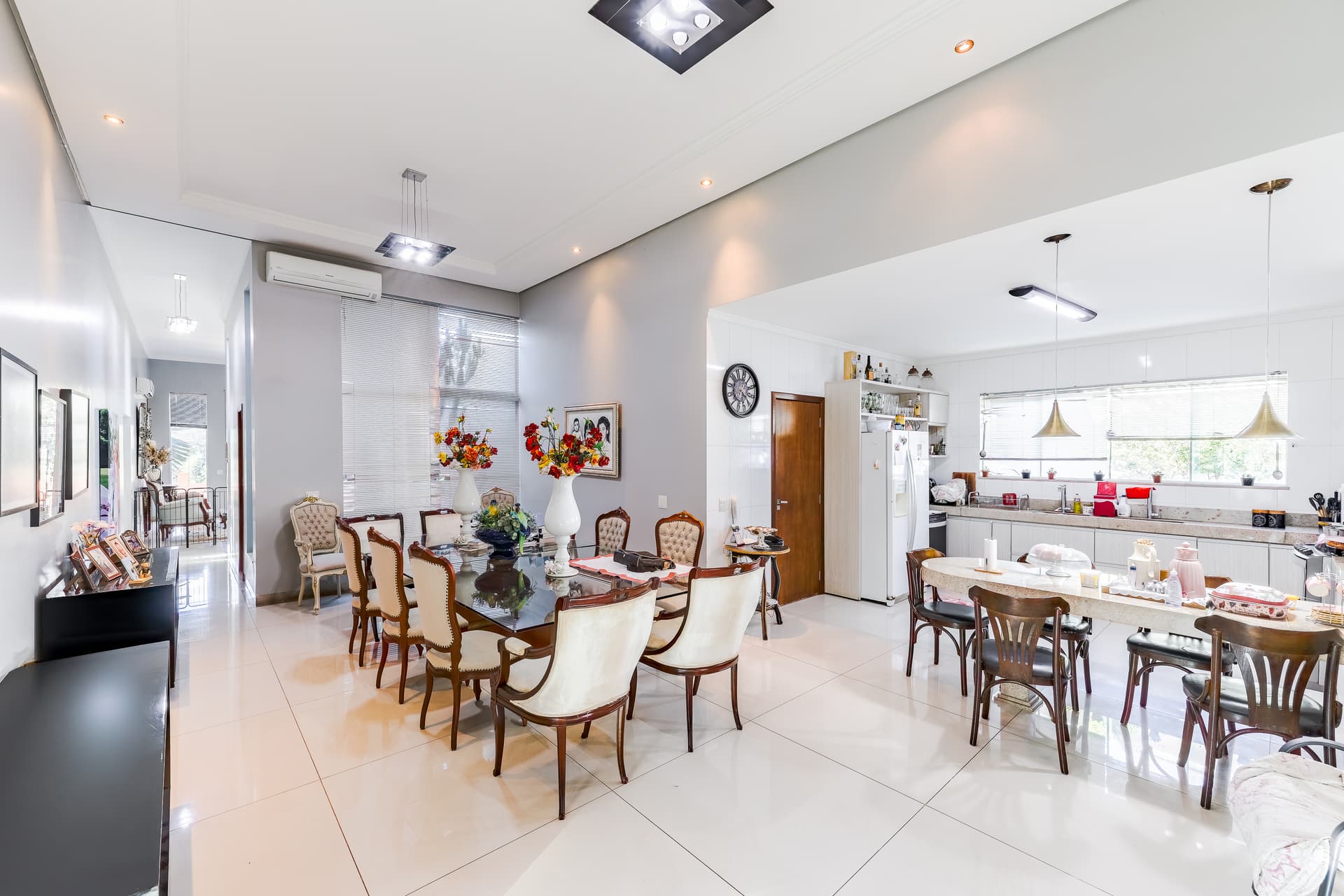 Casa térrea com 4 suítes à venda no Alphaville Cruzeiro