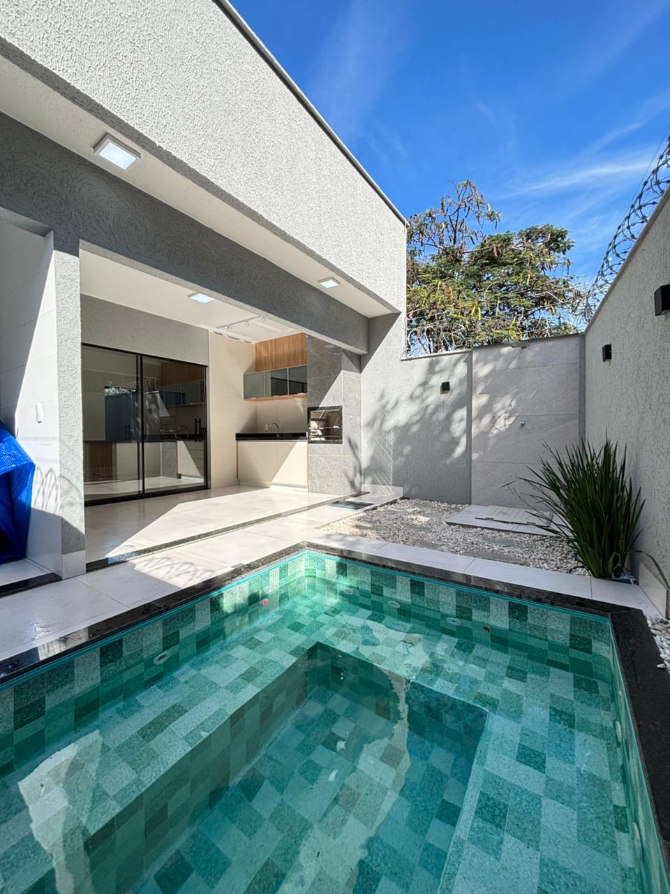 Casa  3 quartos, 1 suíte, Setor Central em Aparecida de Goiânia