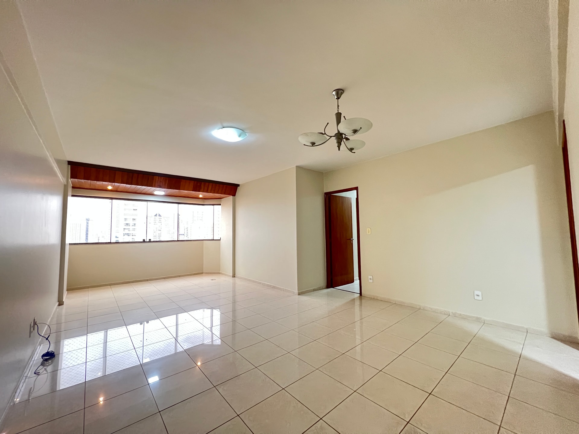 Apartamento com 4 quartos à venda no Setor Bueno