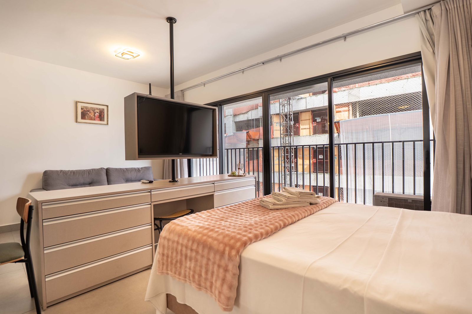 Flat à venda com 1 vaga de garagem no Setor Bueno próximo ao Parque Vaca Brava
