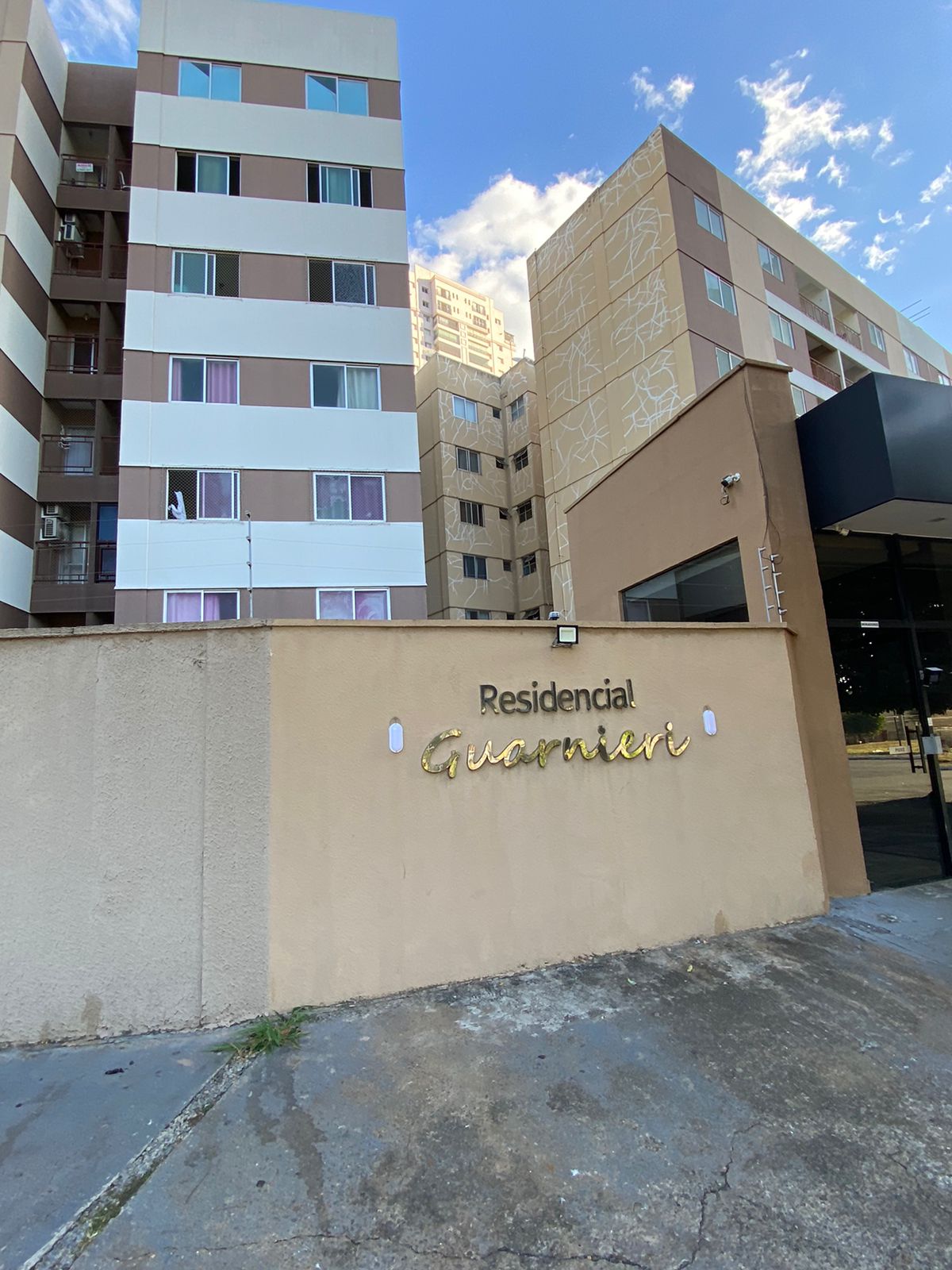 Apartamento à venda 3 quartos no Jardim Goiás, próximo ao Parque Flamboyant
