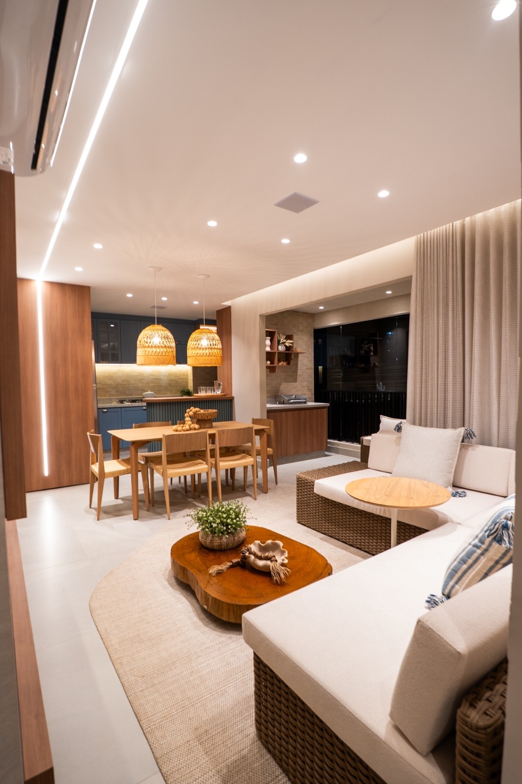 Apartamento com 3 suítes à venda no Setor Vila Rosa