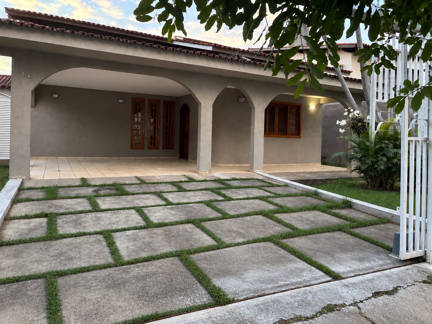 Casa térrea à venda com 4 Suítes no Setor Bueno