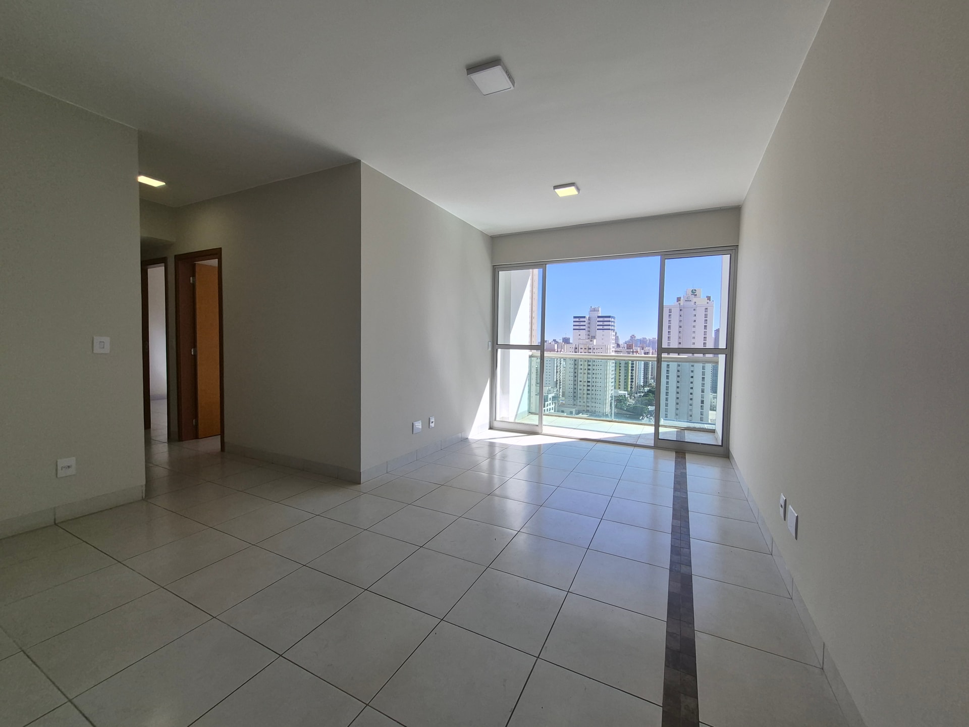 APARTAMENTO 3 QUARTOS NO ALTO DO SETOR BUENO