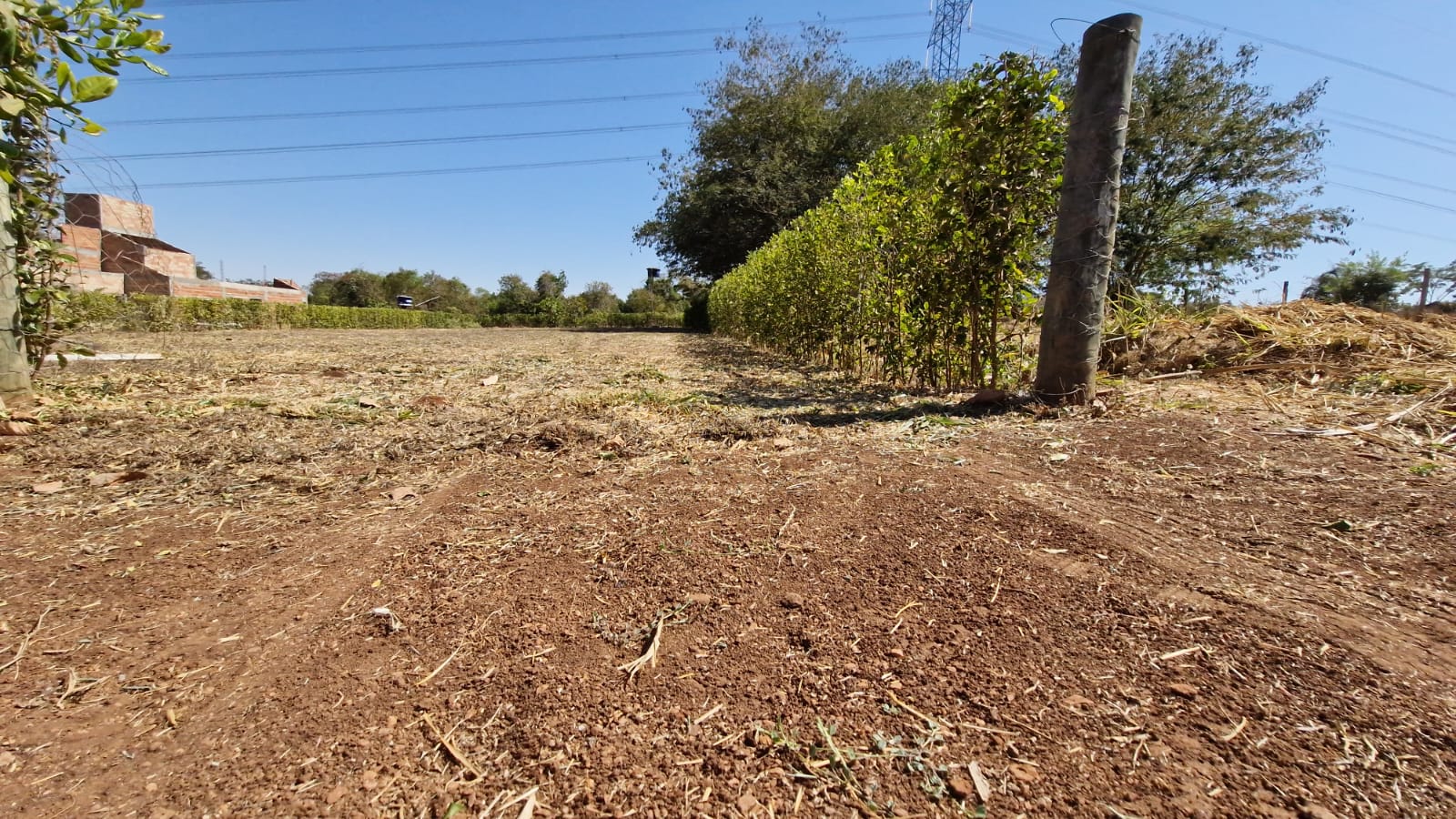 Terreno - Condomínio de Chácaras Terra Santa codigo: 71598