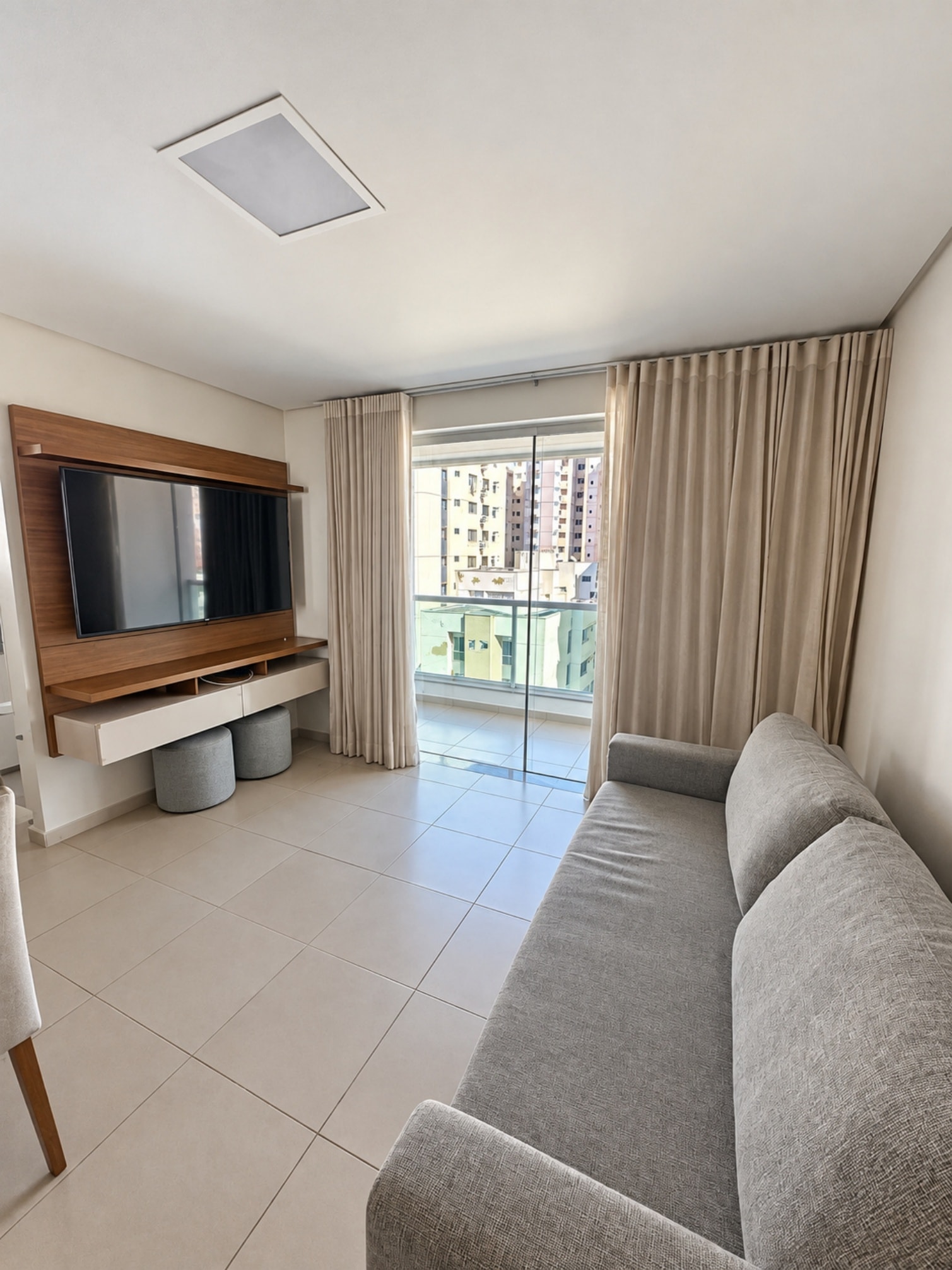 Apartamento à venda com 2 suítes no Setor Bueno