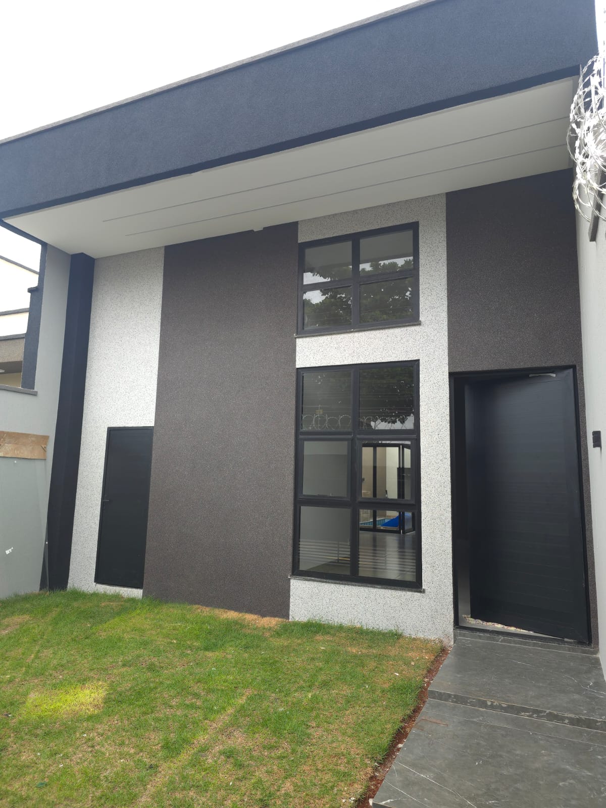 Casa 3 Suítes no Jardim Atlântico COD. 274018