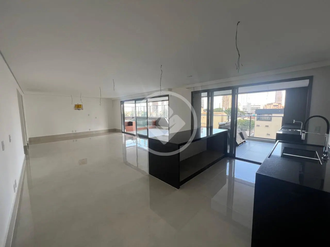 Apartamento Opus Penthouses 226m2 codigo: 100522