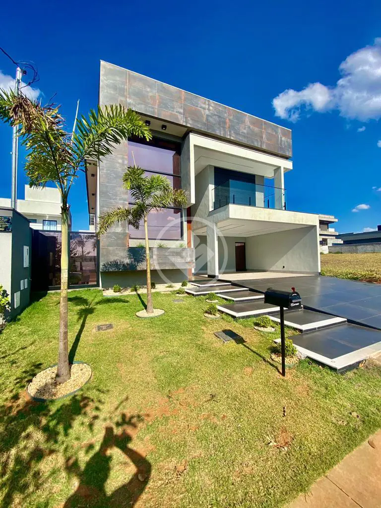 Casa Alto Padrão - Aparecida de Goiânia codigo: 67480