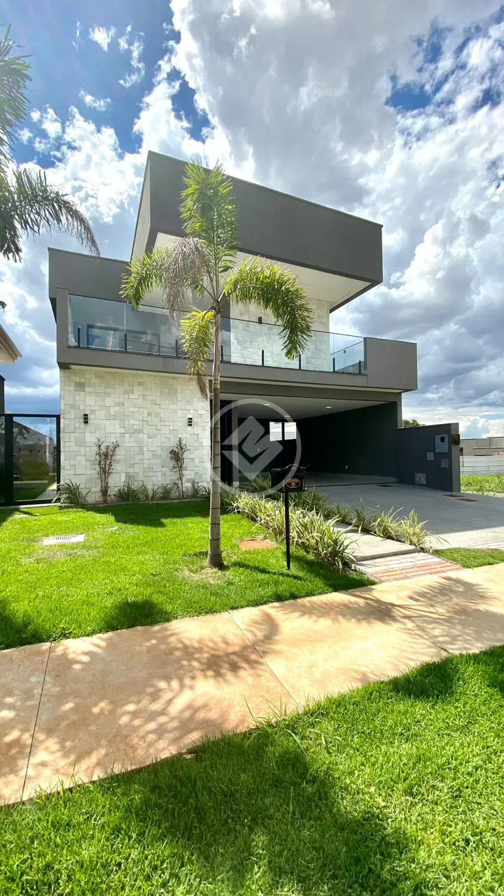 Casa Alto Padrão - Aparecida de Goiânia codigo: 67484