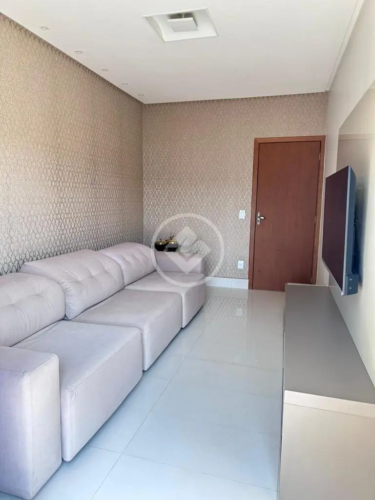 Sobrado semimobiliado à venda com 3 quartos e área gourmet com churrasqueira no Setor Pedro Ludovico