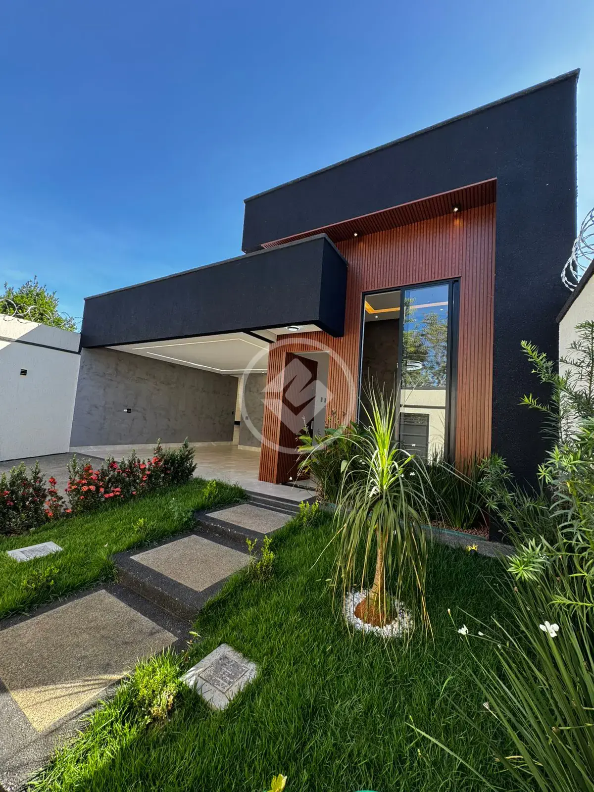 🏡 Casa Térrea de Alto Padrão à Venda no Veredas dos Buritis