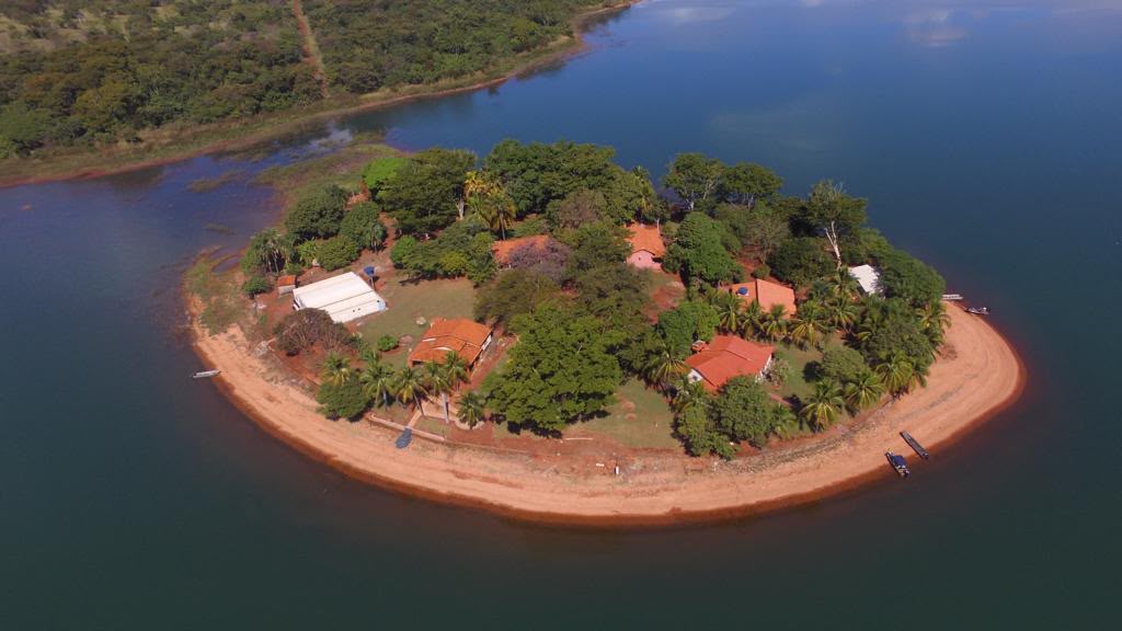 Chacára Ilha no lago de São Simão à venda