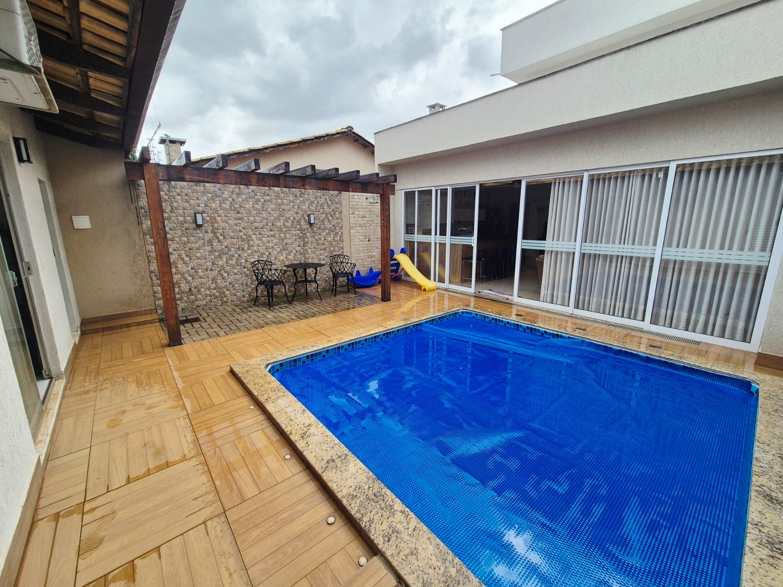 Casa Condominio Village Machado 1