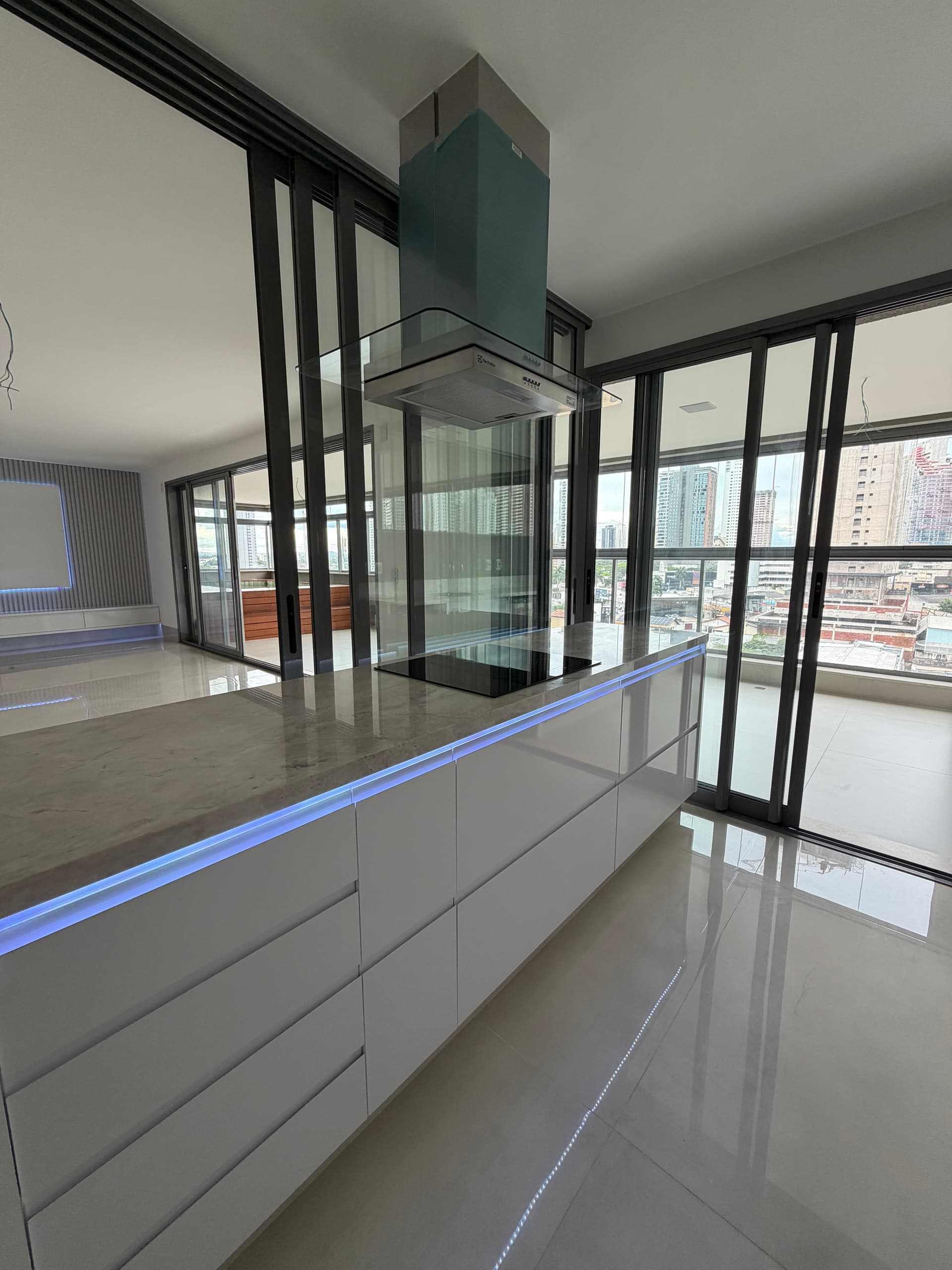 Apartamento Penthouse com 4 suítes à venda no Setor Marista