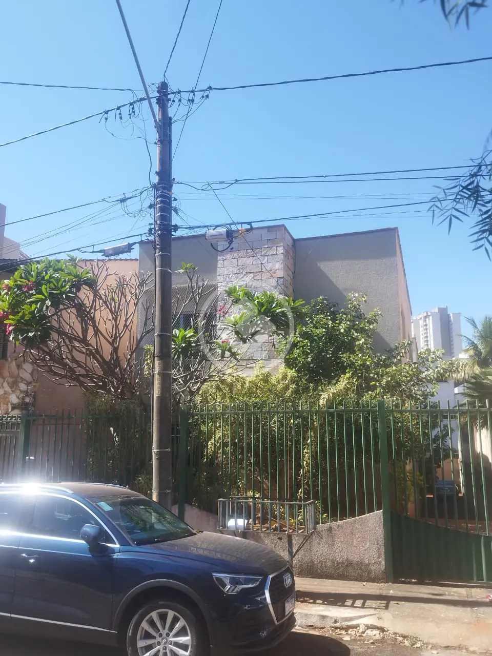 PREDIO RESIDENCIAL COM 4 APARTAMENTOS codigo: 77220