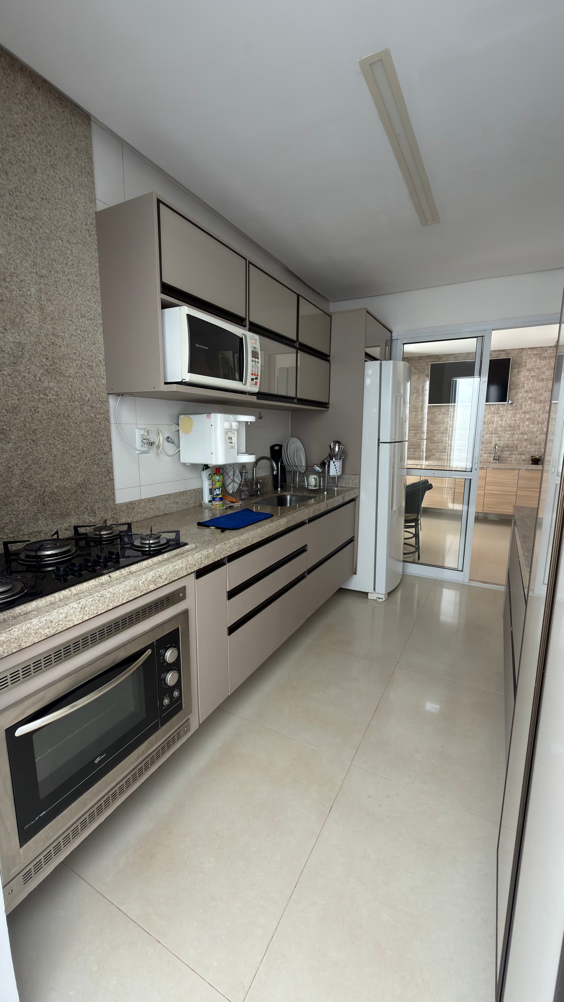 Casa à venda com 3 suítes no Residencial Gran Vitória, no Jardim Vitória