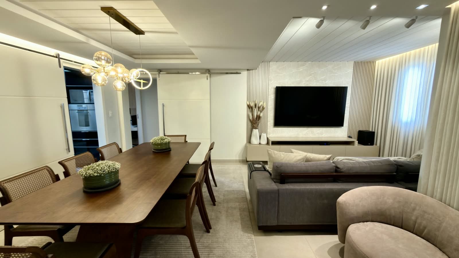 APARTAMENTO 3 SUÍTES SETOR NOVA SUÍÇA