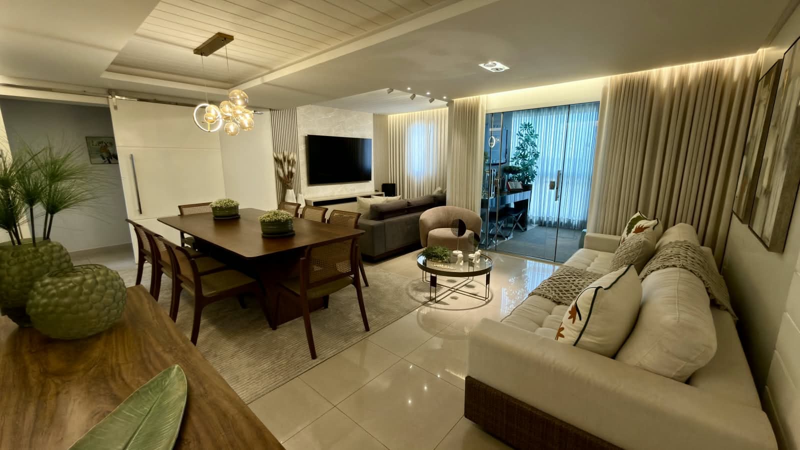 APARTAMENTO 3 SUÍTES SETOR NOVA SUÍÇA
