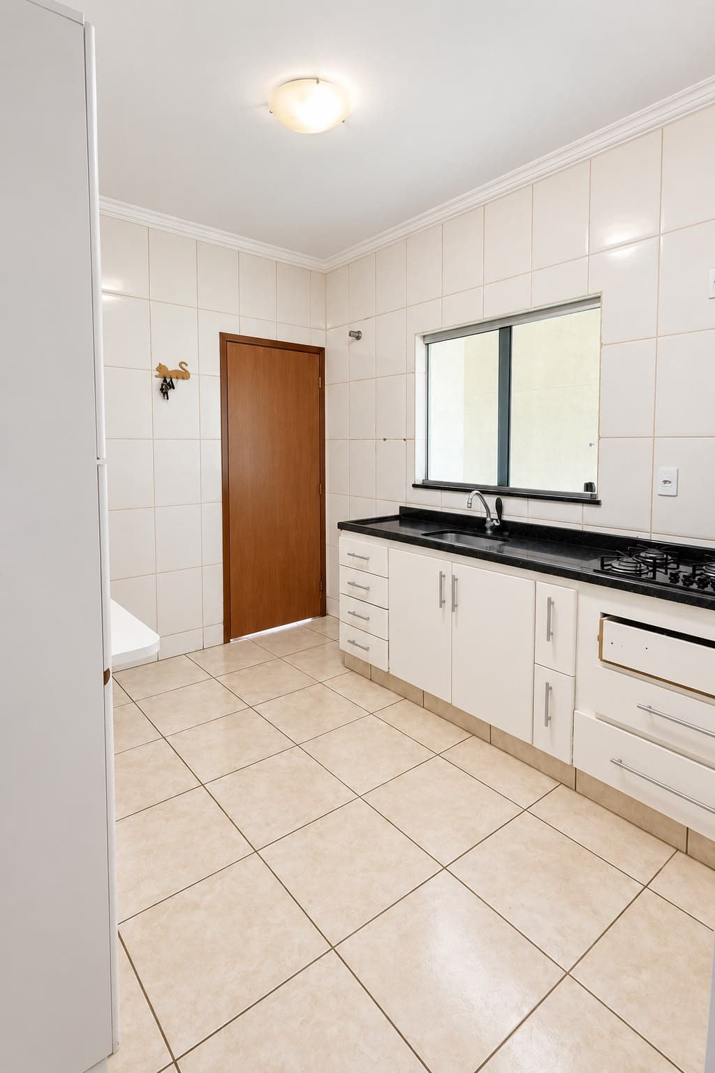 Casa à venda com 3 quartos e 1 suíte no Jardim Imperial