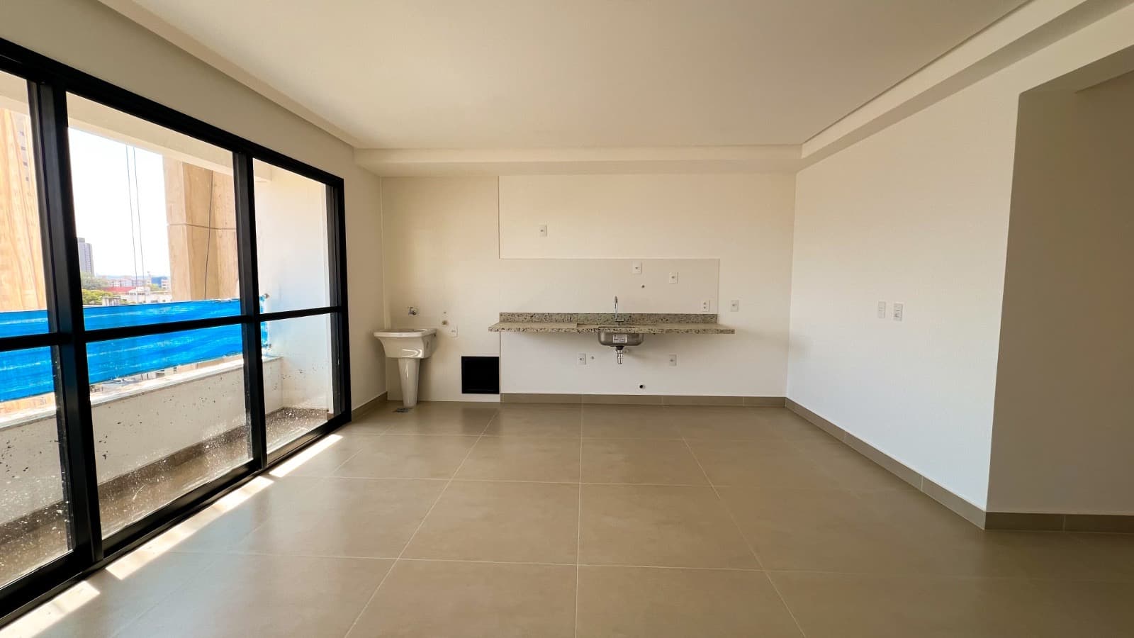 Apartamento de 67m² com 1 suíte à venda no Setor Aeroporto