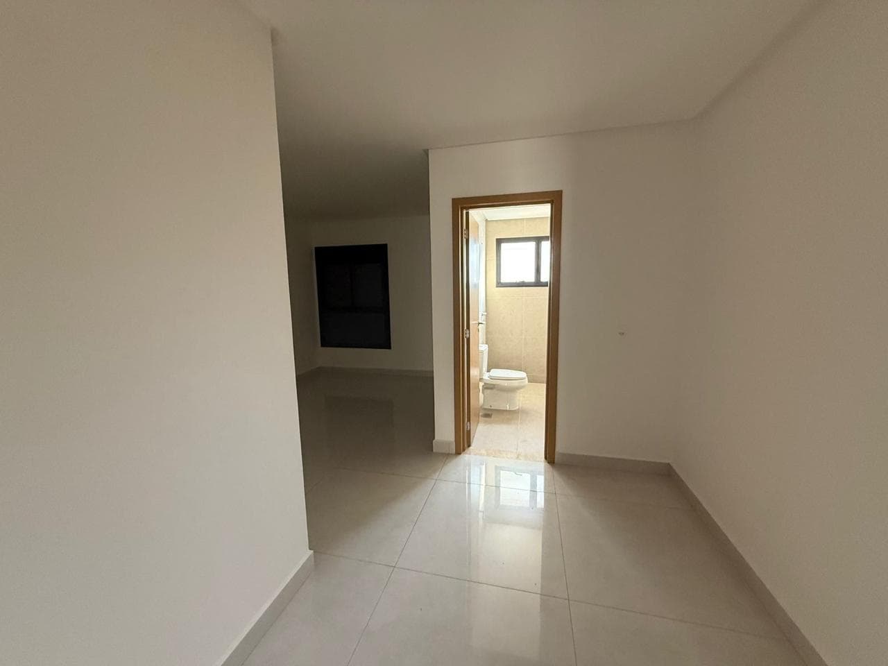 Apartamento no Cristal tower