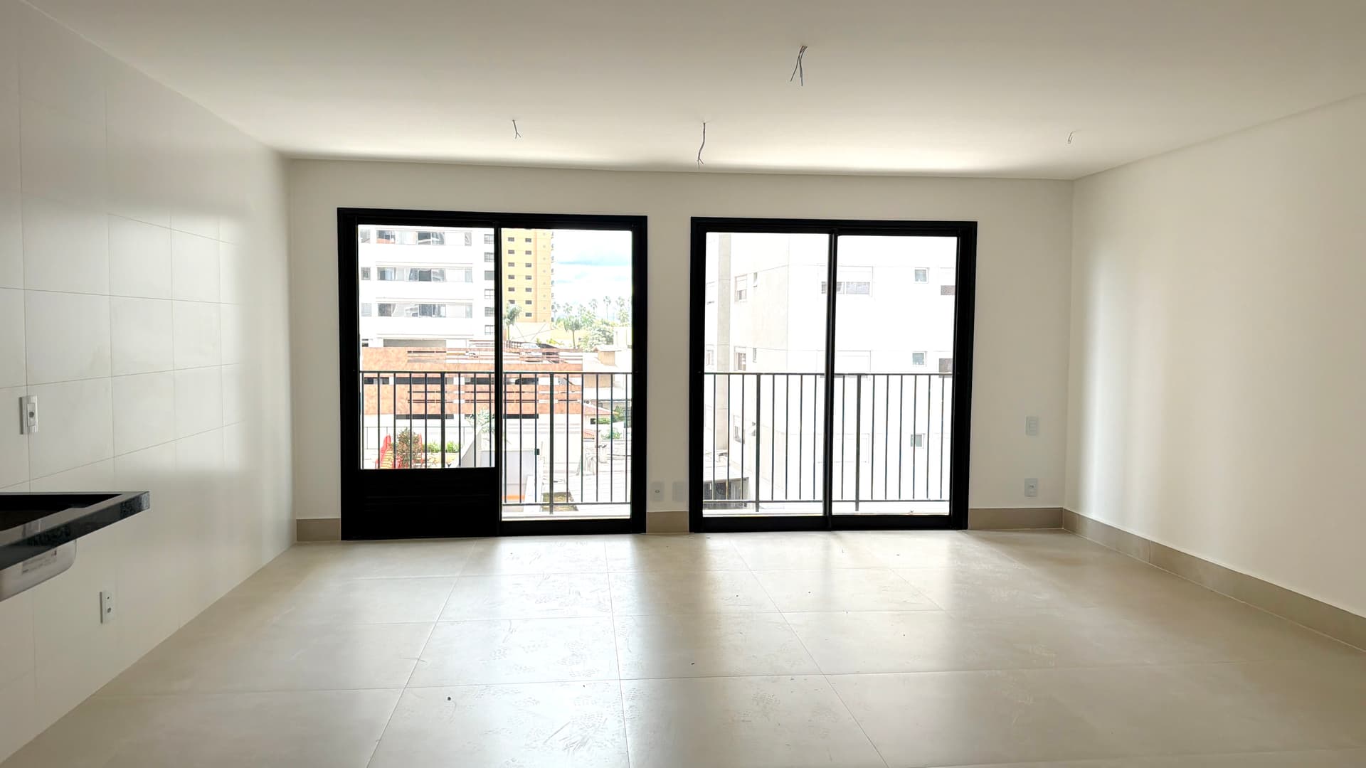 Apartamento 1 suíte para investir e locar por temporada, 50,11 m², Emirates Parque Flamboyant – Jardim Goiás, Goiânia